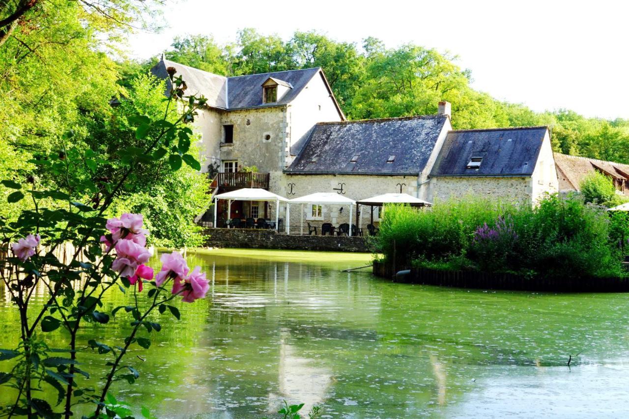 Bed and Breakfast Le Moulin De La Planche Cerelles Exterior foto