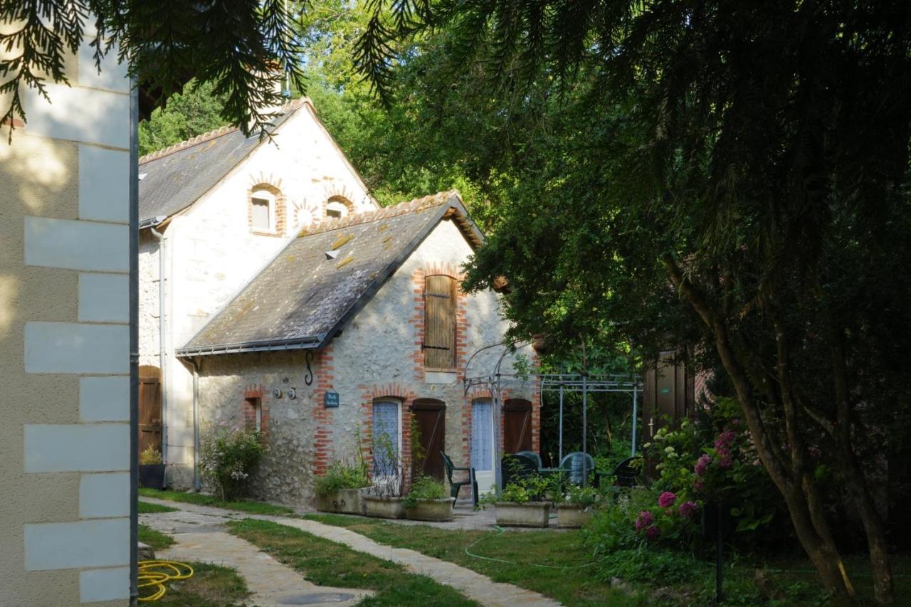 Bed and Breakfast Le Moulin De La Planche Cerelles Exterior foto